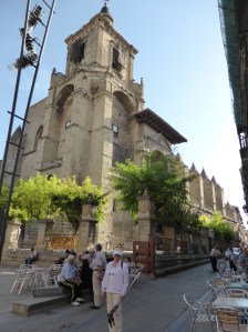 Just down the street from our hotel was another church, another large but beautiful one. 