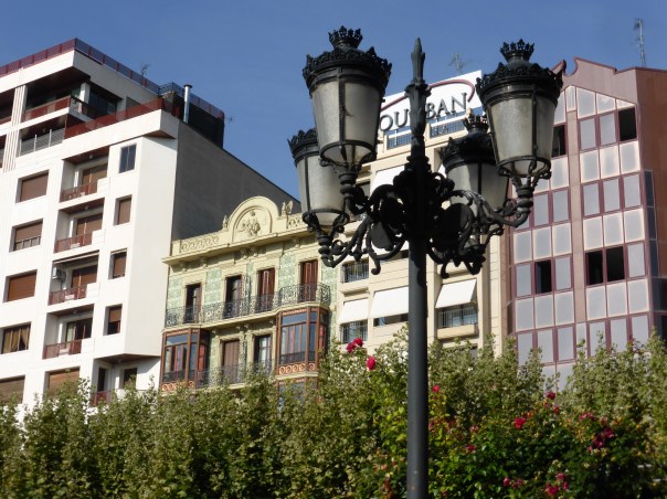 Look at the beauty of the green and gold combination