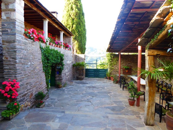 The courtyard - that's our balcony above.